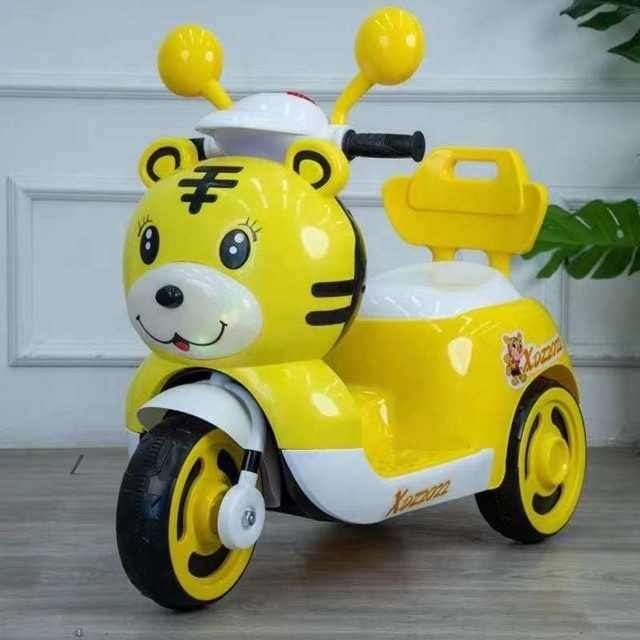 moto tigre amarillo